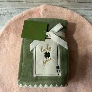 KASSATEX 2pk Lucky Clubs Hand Towels